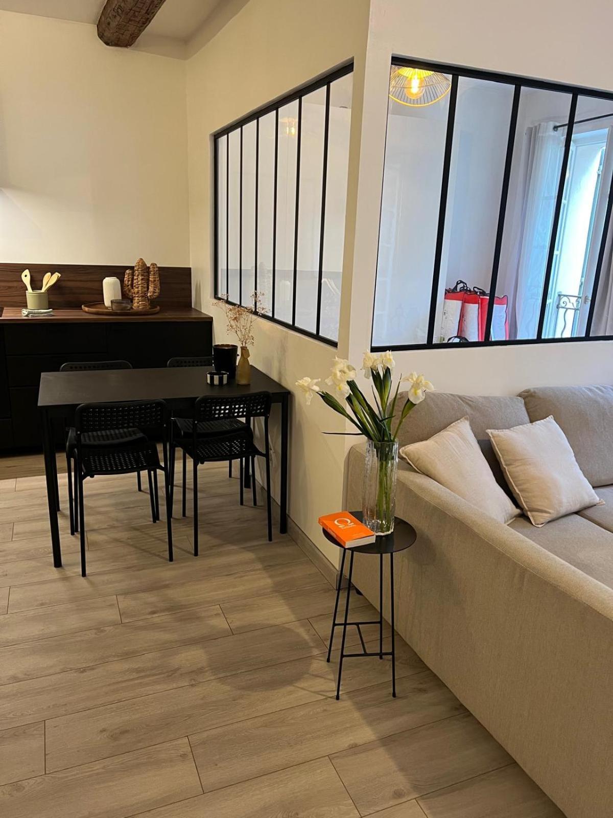 Апартаменты Beau Loft Au Coeur De Тулон Экстерьер фото